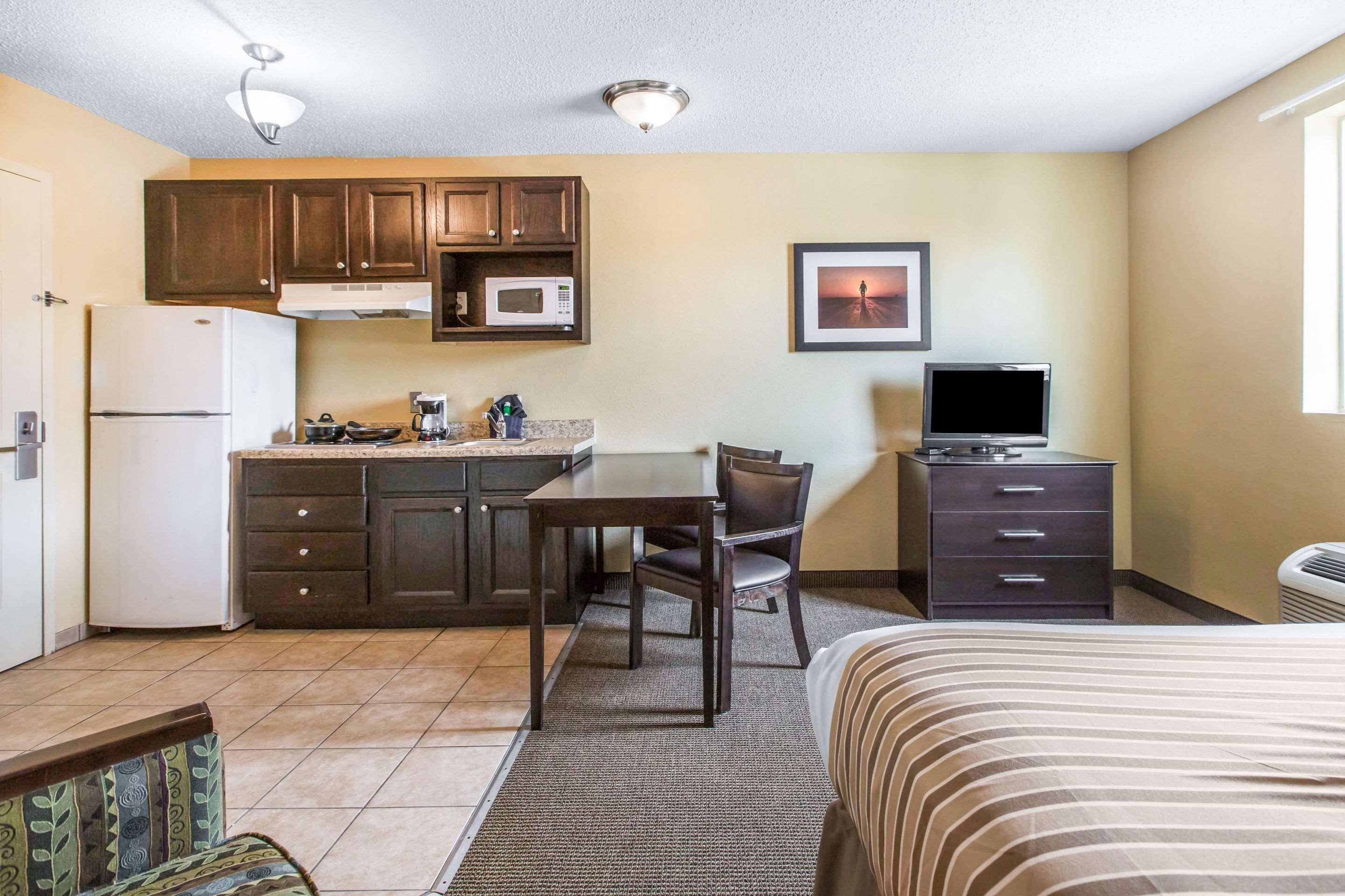 ג'קסונוויל Suburban Studios Near Camp Lejeune מראה חיצוני תמונה